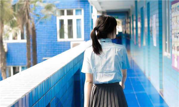 革吉如何找到一个可以帮助我生孩子的女人？